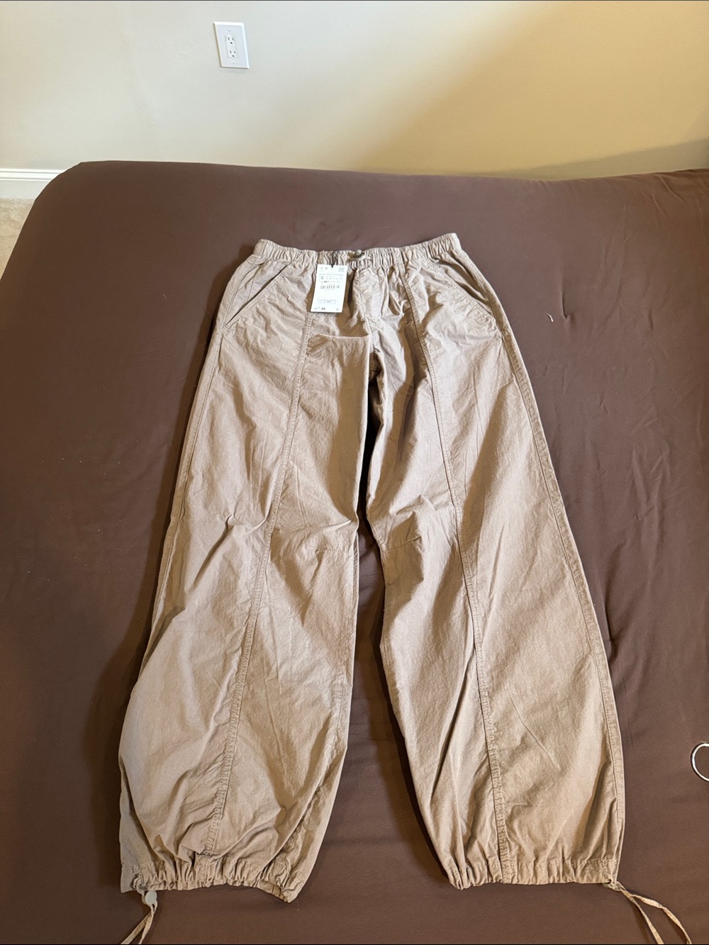 Zara Size Small Casual Drawstring Hem Pants in Light Brown